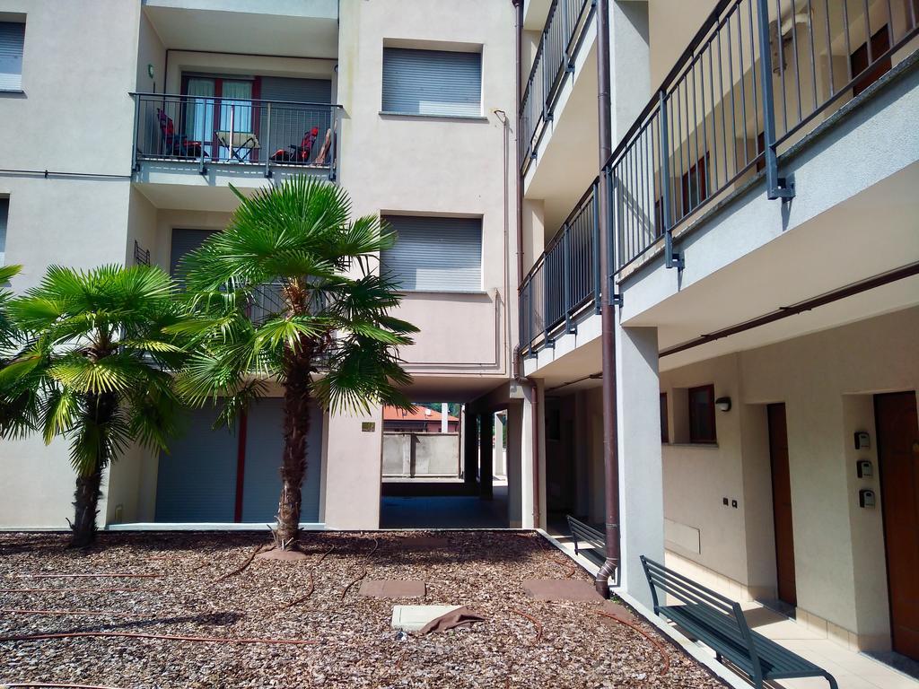 7 Lake Sweet Home San Siro  Exterior photo
